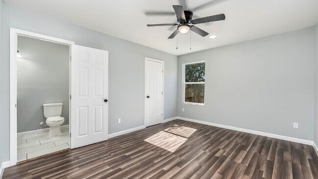 Building Photo - 474 Ridge Haven St