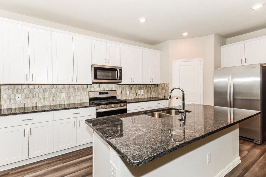 Building Photo - 1304 Cress Gdn Ln