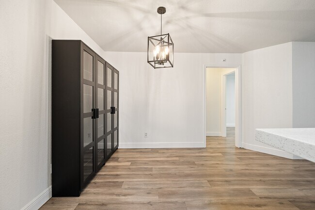 Building Photo - 10733 Braes Bend Dr