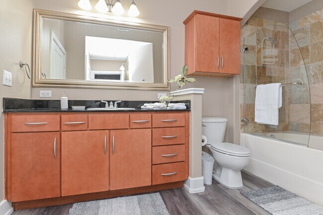 Building Photo - 1901 Post Oak Blvd