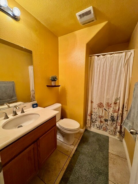 Downstairs Full Bath - 1740 E D St