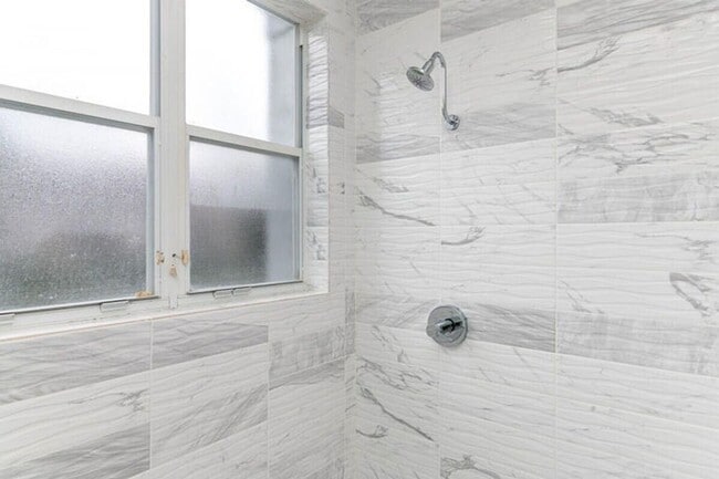 Building Photo - 10879 Handel Pl