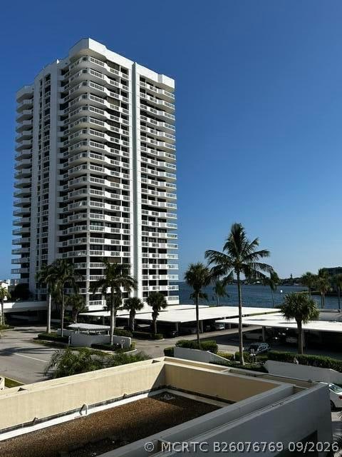 Building Photo - 108 Lakeshore Dr