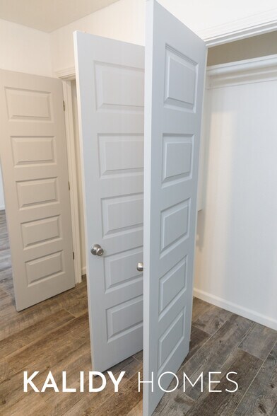 Building Photo - 3804 Summer Cloud Dr