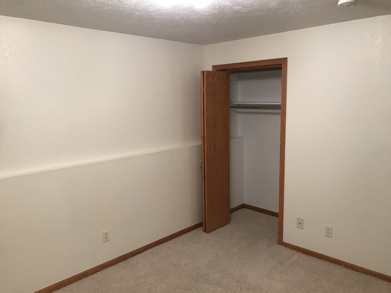 Basement Bedroom Closet - 1800 E Comanche St