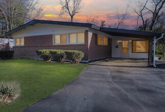 Building Photo - 8312 Graybirch Dr