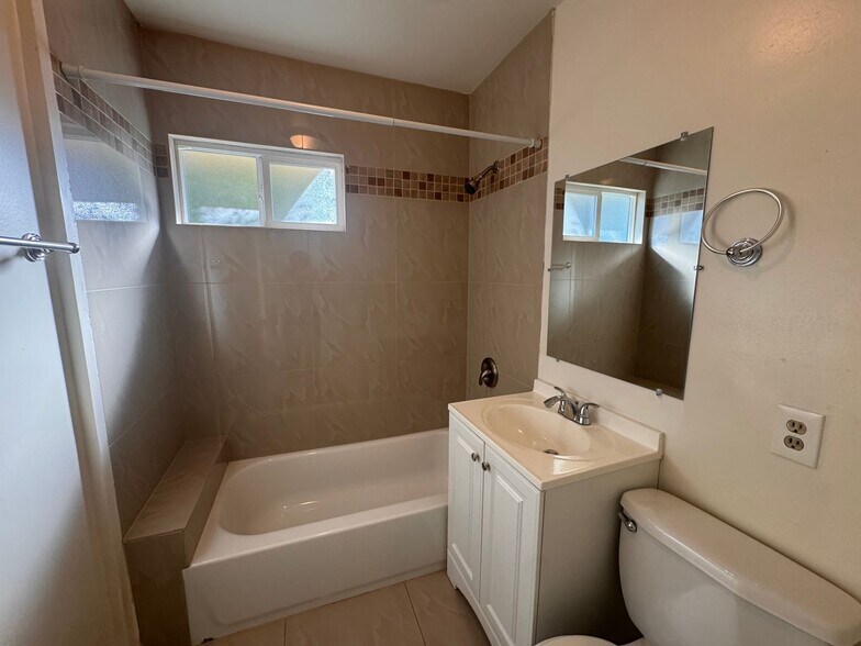 Building Photo - Charming Renovated 3-Bedroom Home in Tarza...