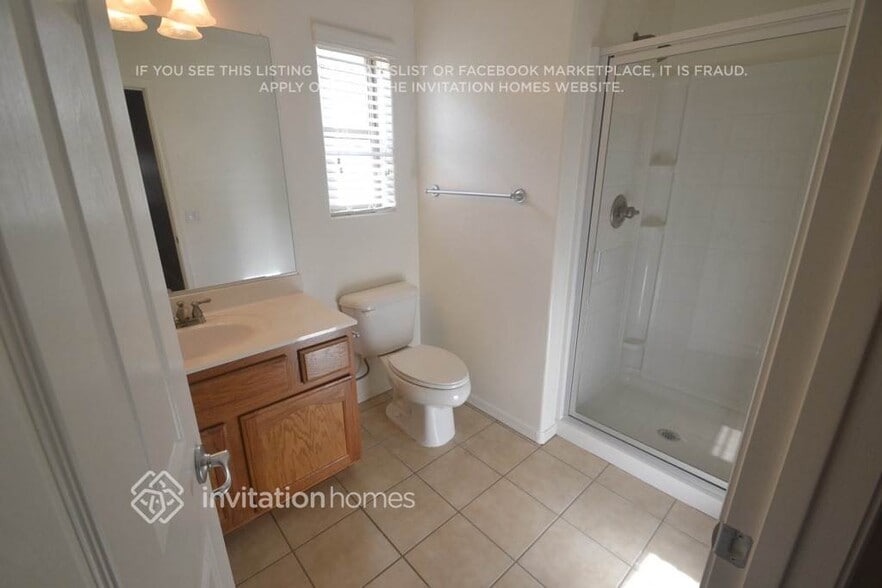 Building Photo - 10225 W Camelback Rd