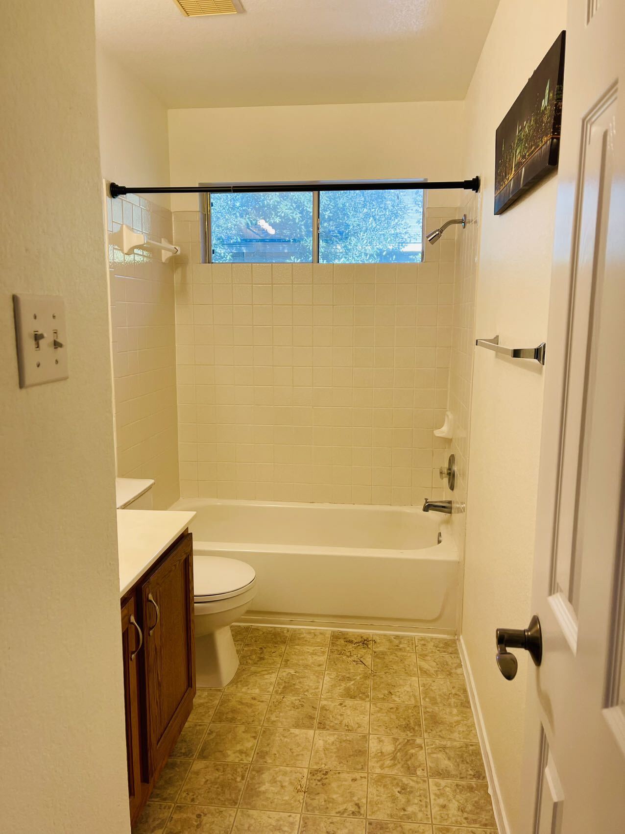 Building Photo - 1004 Sweet Melissa Dr