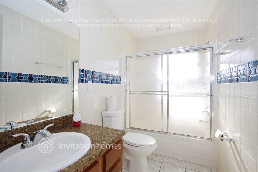 Building Photo - 760 Jena Dr