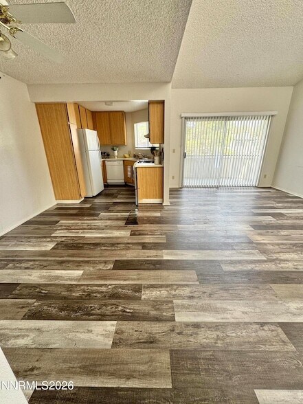 Building Photo - 2519 Sunny Slope Dr