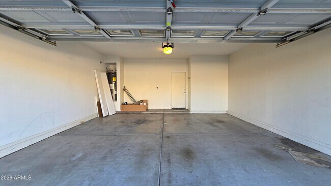 Building Photo - 11421 W Pima St