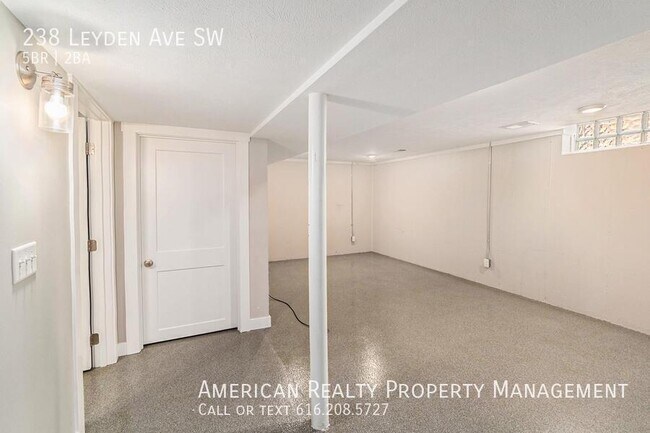 Building Photo - 238 Leyden Ave SW