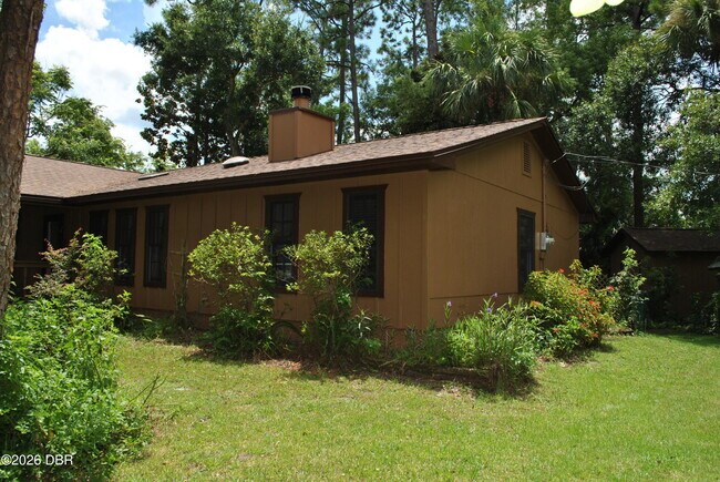 Building Photo - 5590 Lancewood Cir S