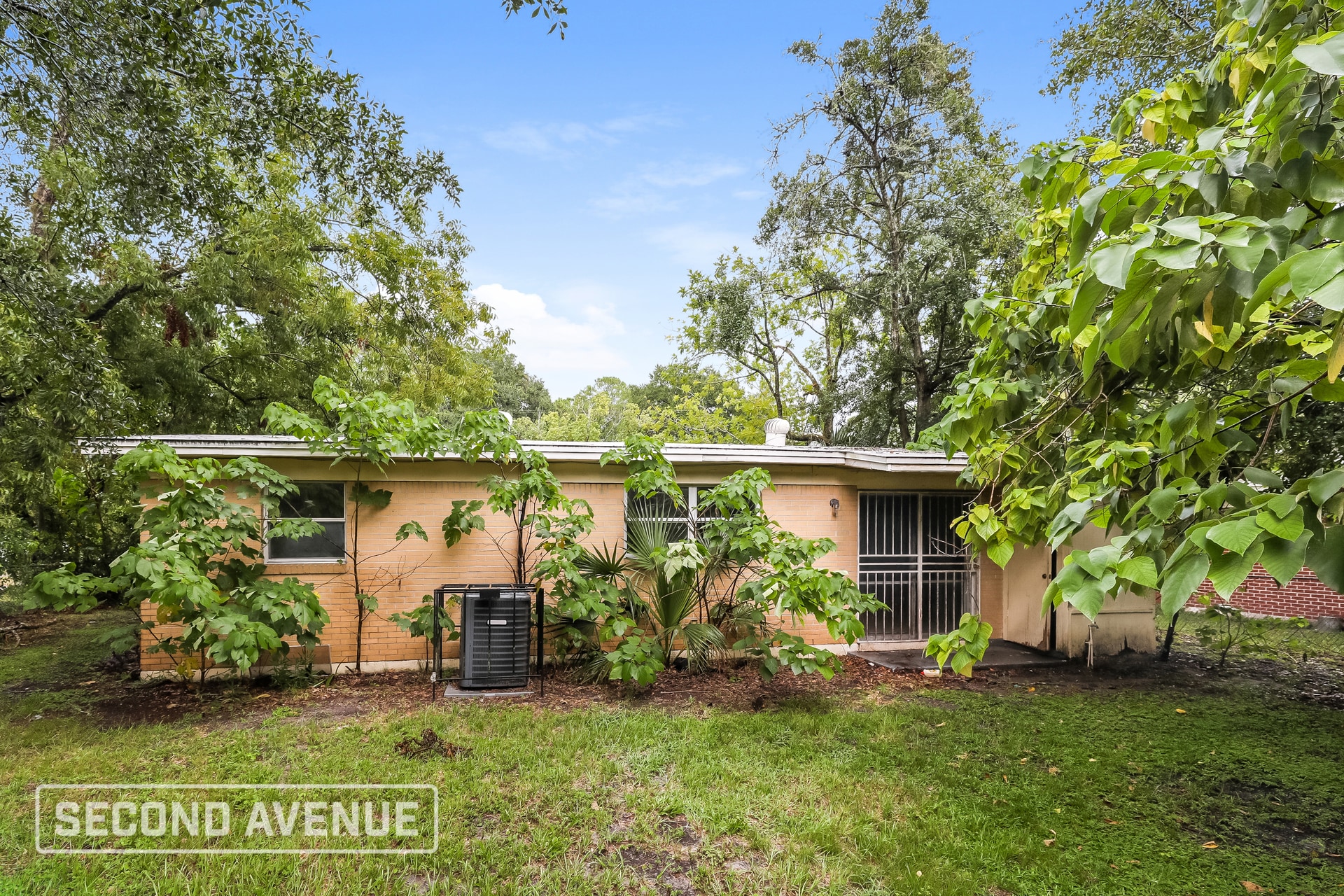 Building Photo - 6758 Gaspar Cir E