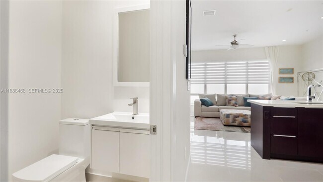 Building Photo - 6611 NW 105th Pl