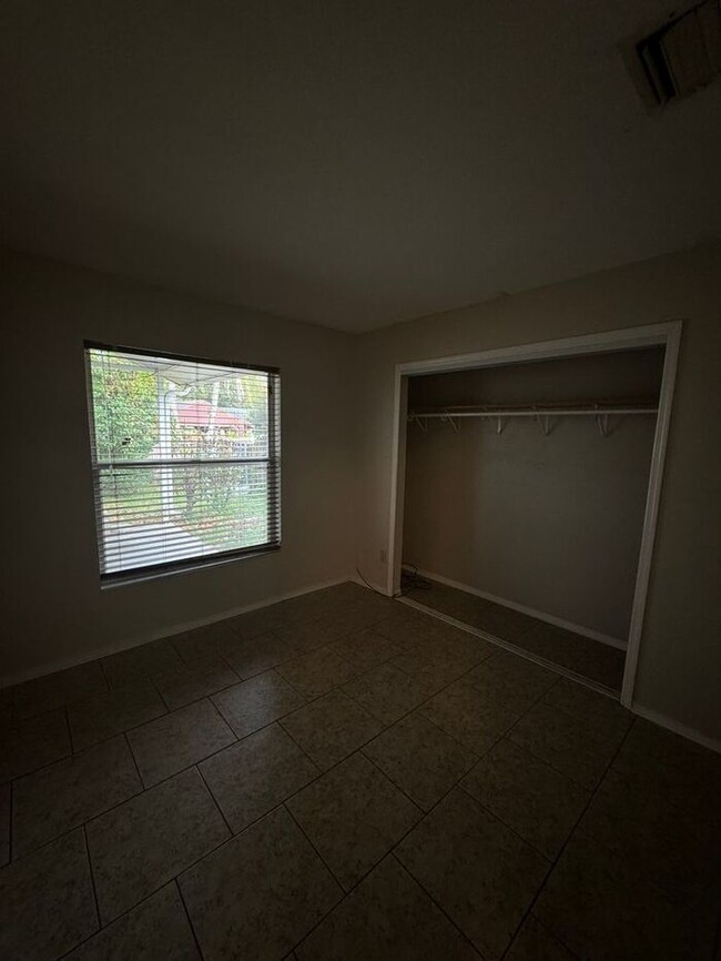 Building Photo - 3/2 Lovely Home East Orlando for rent! Isl...