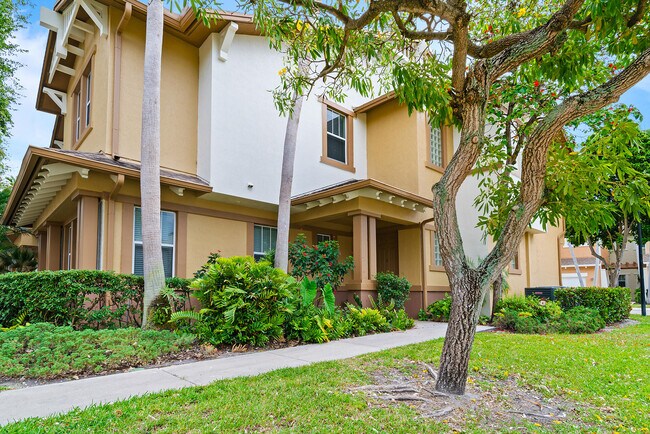 Building Photo - 690 Pacific Grove Dr