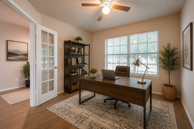 Building Photo - 5822 Camelia Evergreen Ln