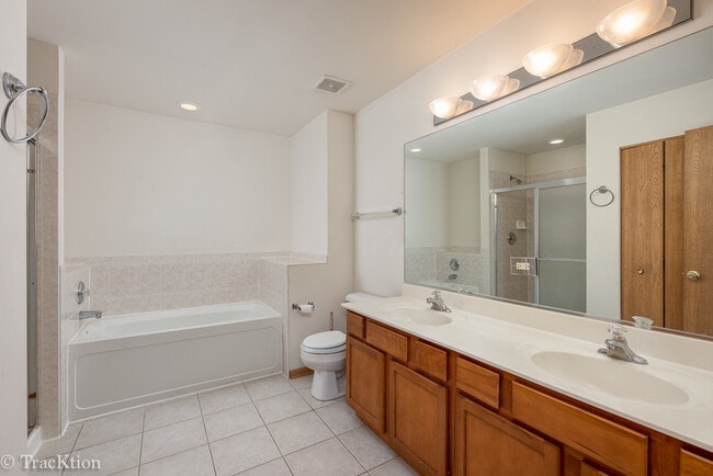 Building Photo - 104 Concord Dr S