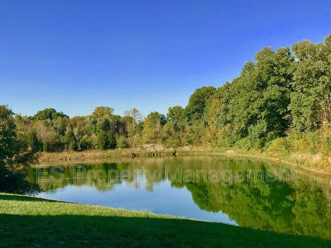 Building Photo - 5412 Pommel Ct