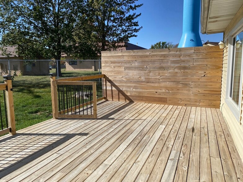 Building Photo - 804B S Okaw