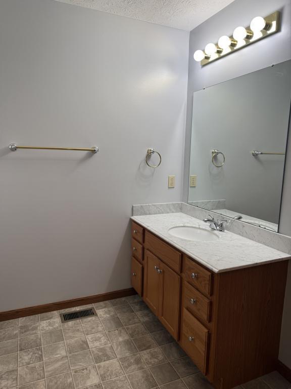 Building Photo - 3960 Dornoch Dr