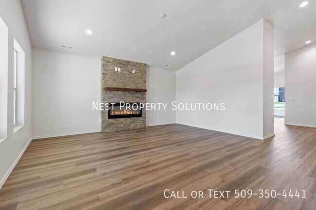 Building Photo - 434 N Washington St