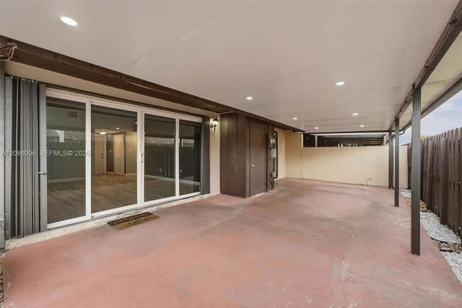 Building Photo - 11601 SW 123rd Ave