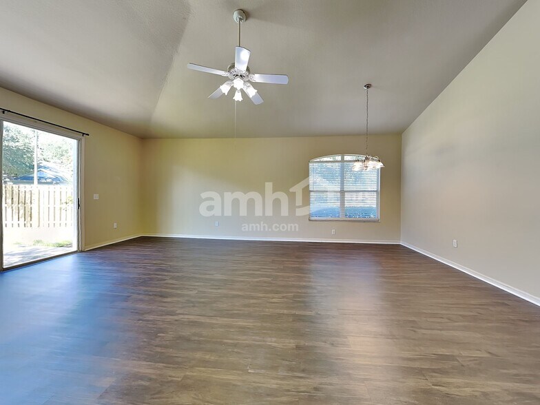 Building Photo - 11803 Easthampton Dr