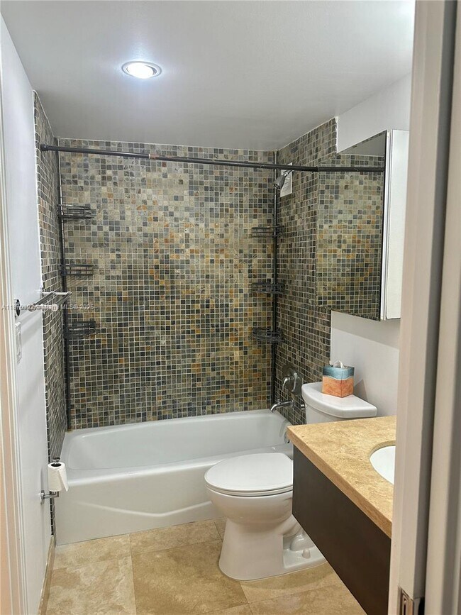 Building Photo - 401 Ocean Dr