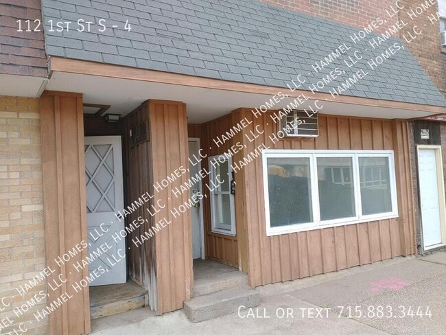 Building Photo - 112 1st St S