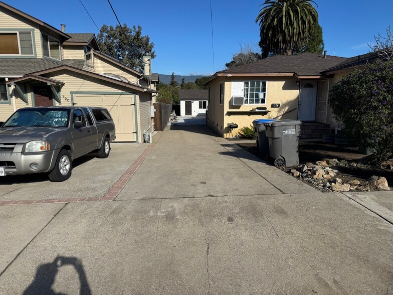 Building Photo - 376 Ramona Dr