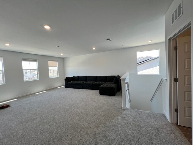 Building Photo - 7502 Kiwi Mdw Ct