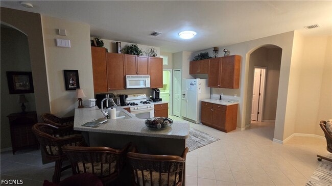 Building Photo - 9305 Aviano Dr