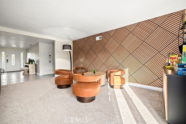 Building Photo - 632 Kenoak Dr