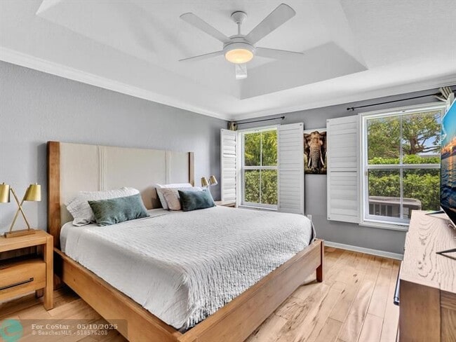 Building Photo - 14304 S Royal Cove Cir