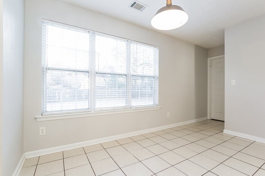 Building Photo - 4021 Plantation Mill Dr