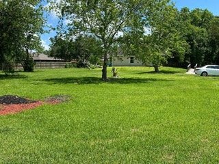 Building Photo - 13023 Pleasant Valley Dr