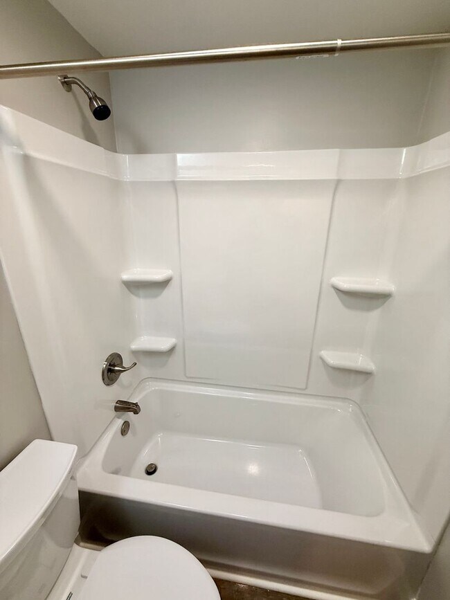 Building Photo - 4409 Primrose Ln