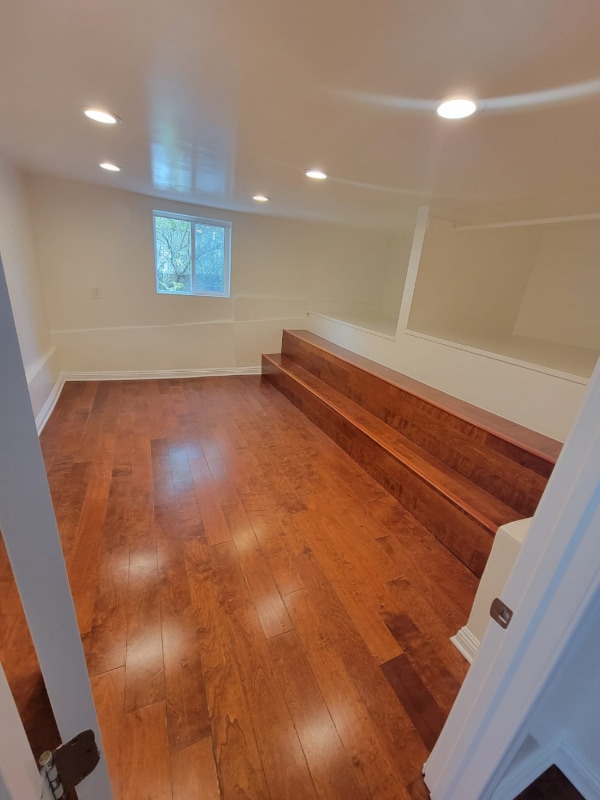 Building Photo - 837 N Herbert Ave