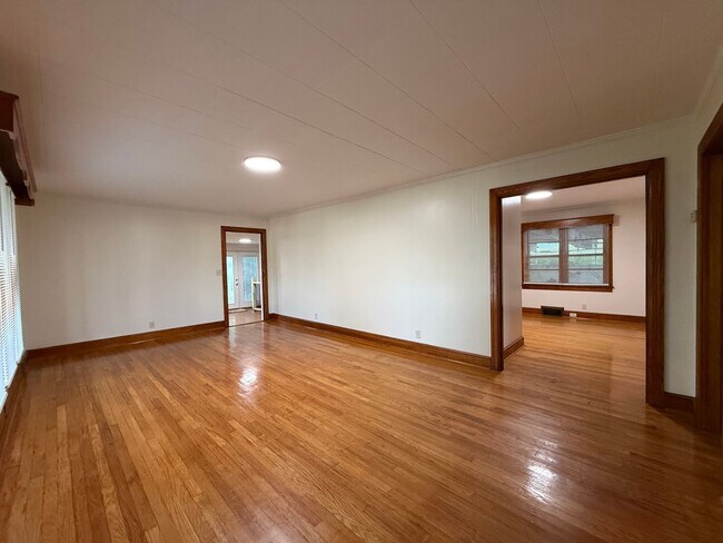 Building Photo - Tusculum Blvd Property