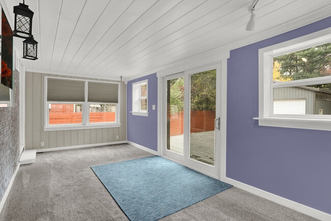 Building Photo - 233 W Westfield Blvd