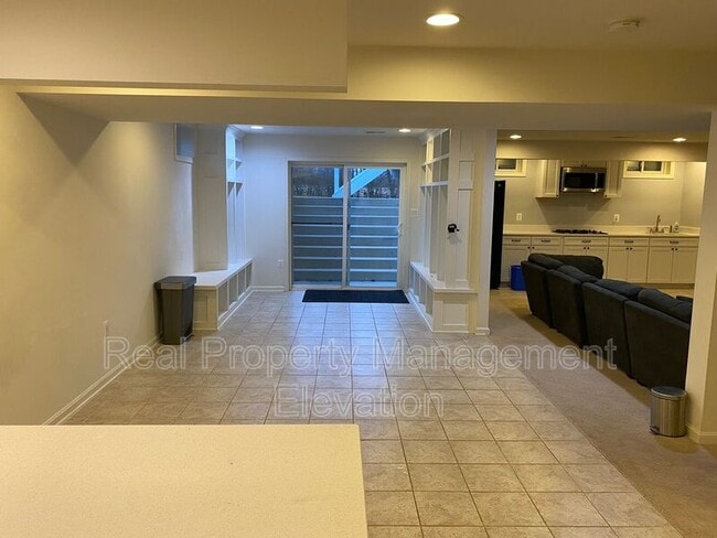 Building Photo - 779 Mcguire Cir