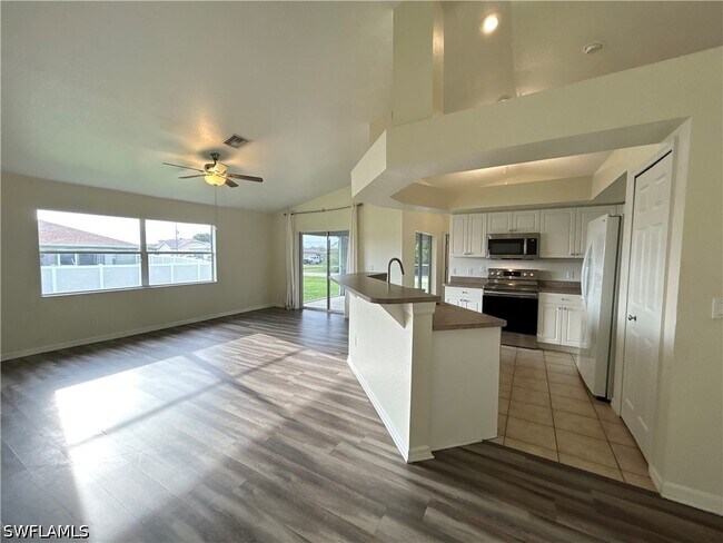 Building Photo - 6143 Hendley Ct