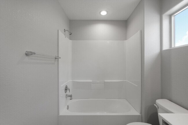 Building Photo - 3205 Tazanita Lp SE