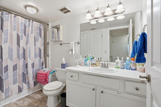 Building Photo - 3737 Loretto Rd