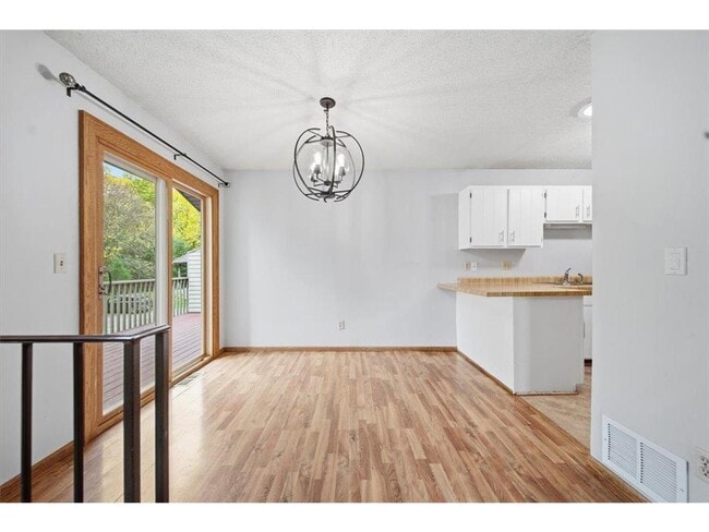 Building Photo - 9523 Hartford Cir