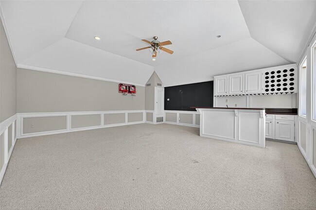 Building Photo - 1035 Flagmore Dr