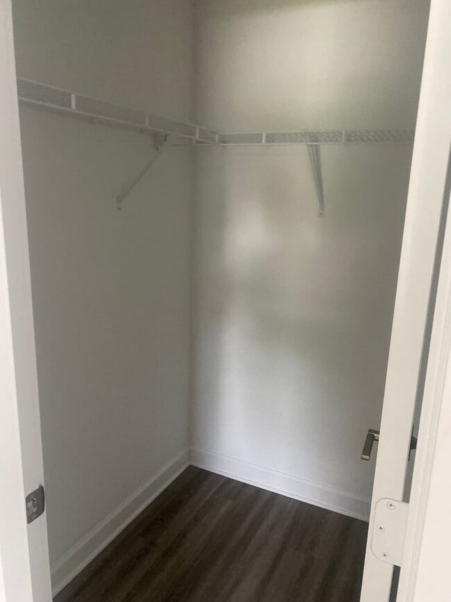 Building Photo - 2 bedroom, 2 bath home for rent